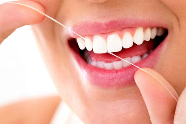 Tuân thủ các hướng dẫn sau khi bọc răng sứ để hạn chế tình trạng đau nhức