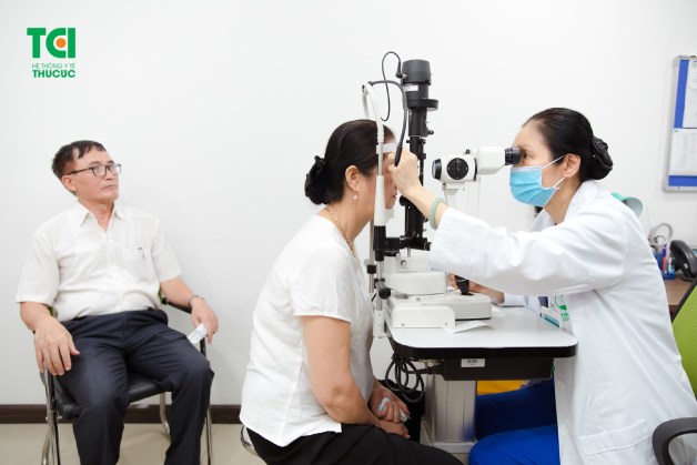 khám mắt tại Hà Nội