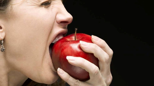 các cách làm răng sâu nhanh rụng