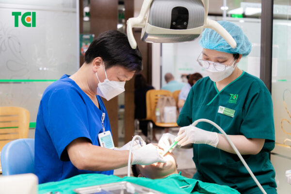 Tại sao cần thực hiện lấy cao răng?