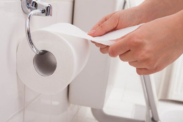 Có thể phát hiện bệnh trĩ ở trẻ thông qua các biểu hiện khi trẻ đại tiện