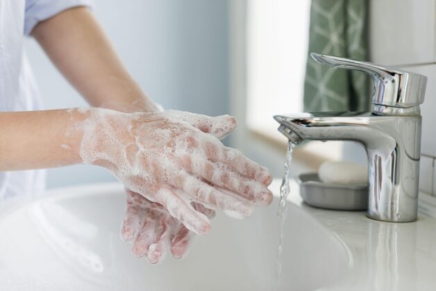Phòng ngừa bệnh lây qua đường hô hấp.