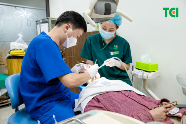 Điều trị viêm tủy răng không hồi phục phụ thuộc mức độ nhiễm trùng của tủy răng