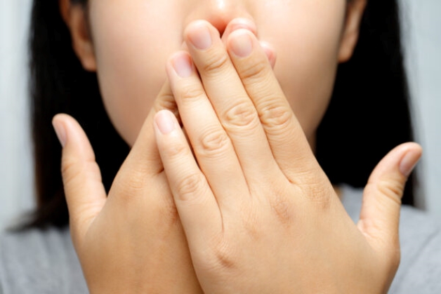 Nguyên nhân hôi miệng uống kháng sinh