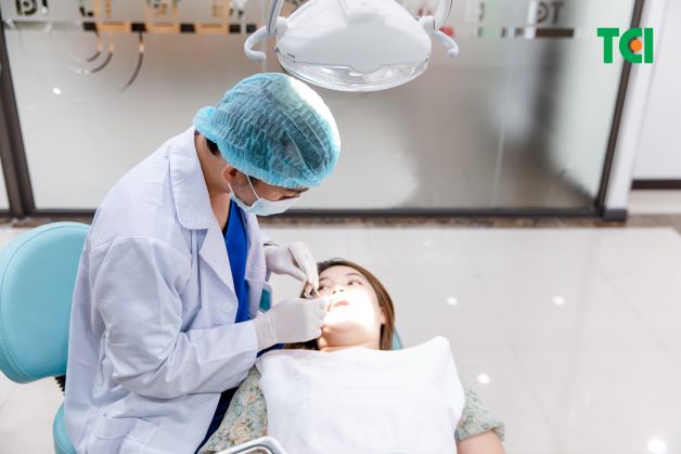 Lời khuyên là vẫn nên đi nha khoa để loại bỏ hoàn toàn cao răng