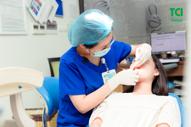 niềng răng khểnh như thế nào