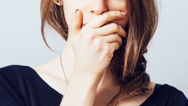 Có nhiều nguyên nhân khiến phụ nữ hôi miệng
