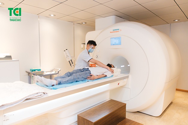 Hệ thống máy móc hiện đại phục vụ thăm khám và điều trị bệnh lý hô hấp tại TCI