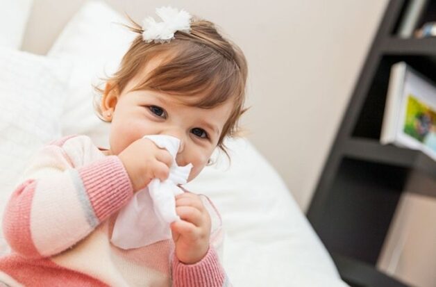 Cảm cúm là bệnh lý hô hấp quen thuộc ở trẻ