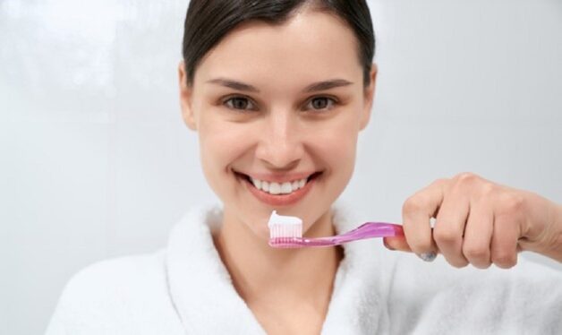 Cần vệ sinh đúng cách khi dùng thuốc chữa viêm lợi tụt lợi