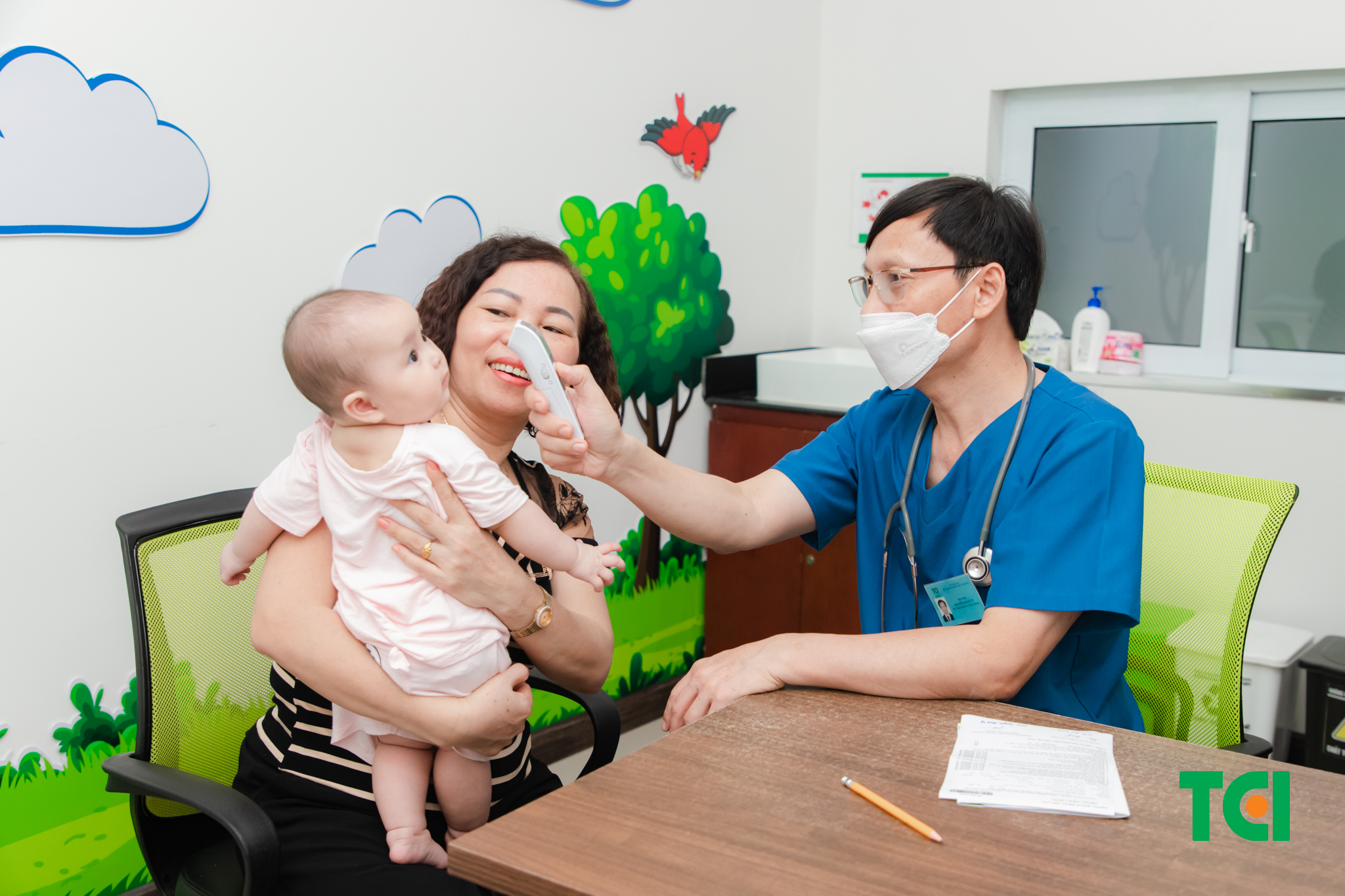 Vắc xin cúm được tiêm cho trẻ nhỏ từ 6 tháng tuổi trở lên để bảo vệ hệ miễn dịch của trẻ