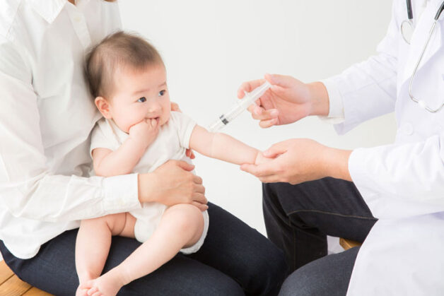 Giải thích tại sao cần tiêm phòng cho trẻ ngay sau khi sinh