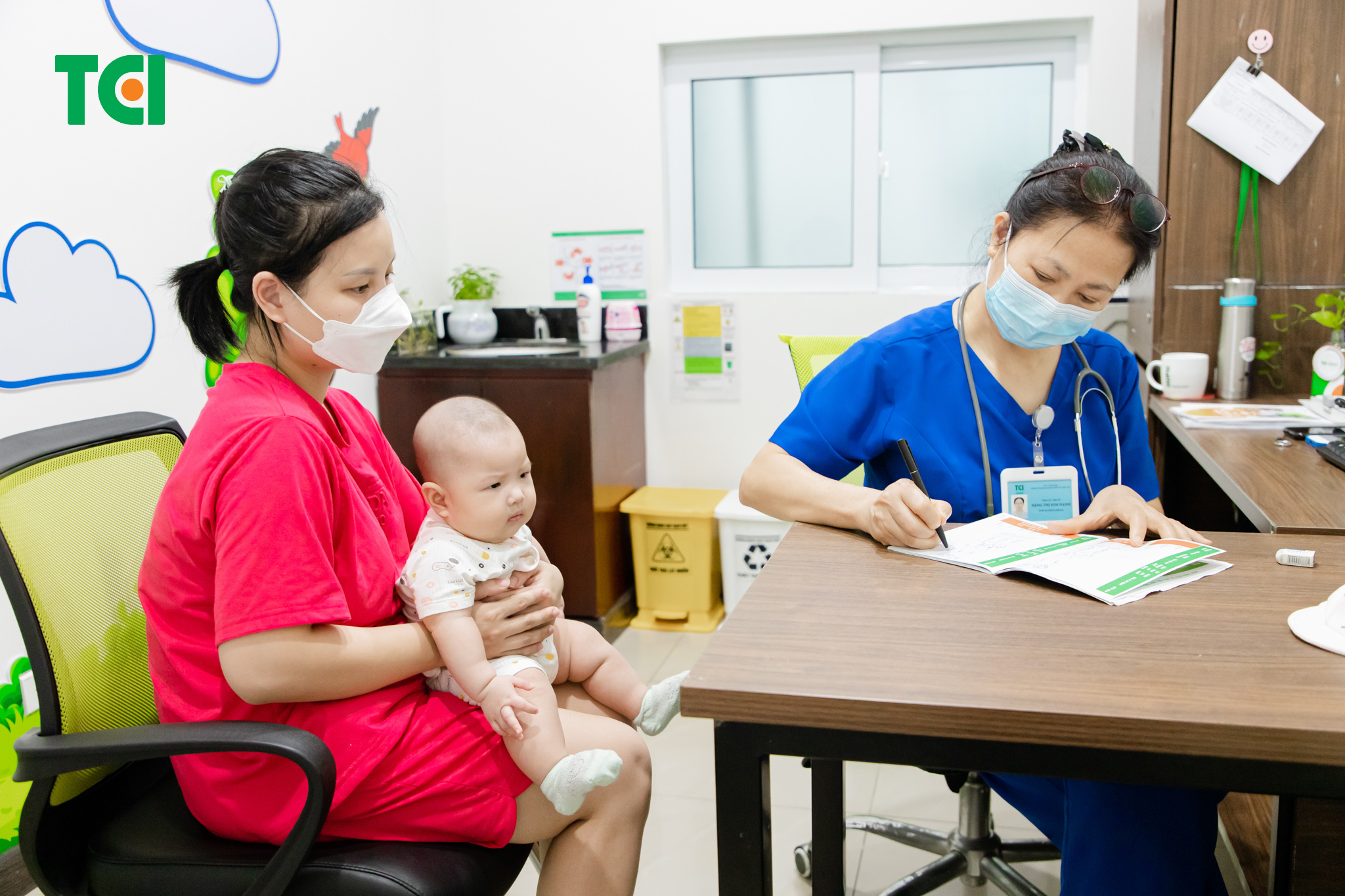 Thảo luận với bác sĩ để được tư vấn thông tin chính xác