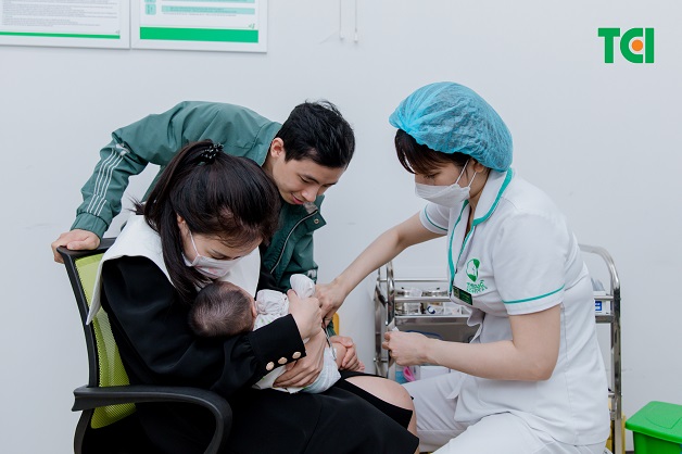 tiêm phòng cúm cho trẻ