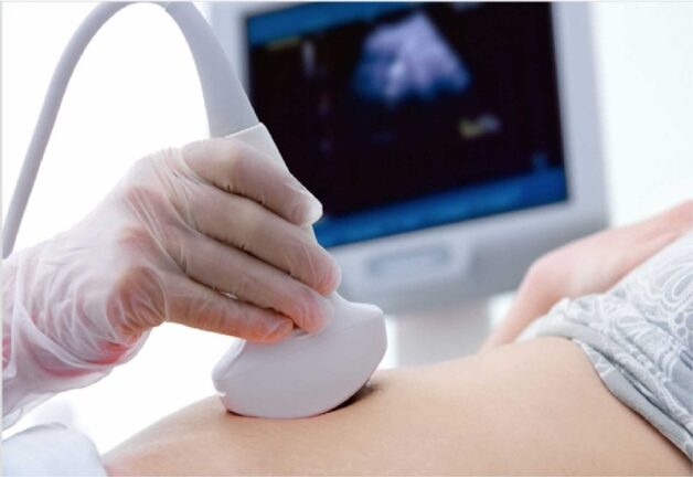 Cần xét nghiệm sàng lọc với người mẹ mắc rối loạn tuyến giáp khi mang thai