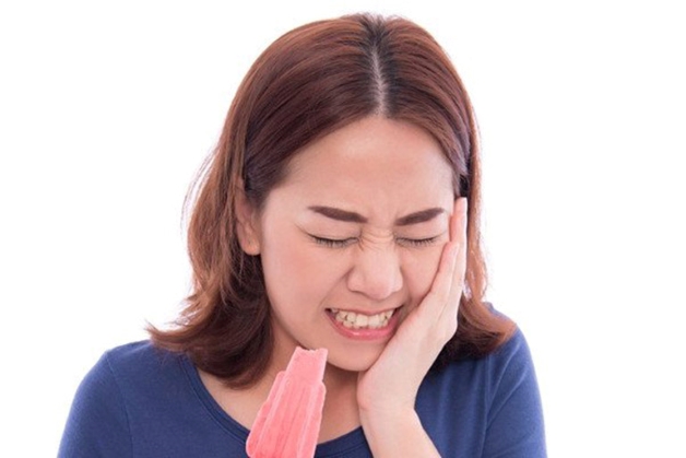 Ăn kem lạnh