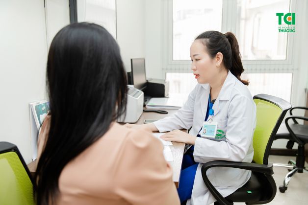 Nếu gặp triệu chứng rong kinh dạng thực thể thì cần phải điều trị càng sớm càng tốt
