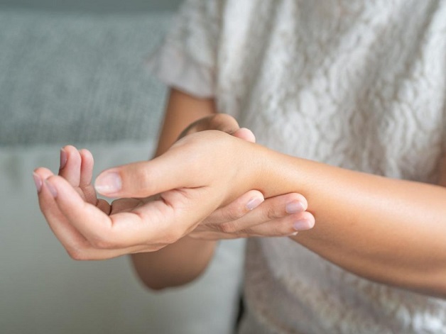 Triệu chứng viêm khớp dạng thấp