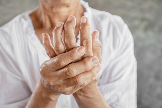 Viêm khớp dạng thấp điều trị càng sớm càng tốt