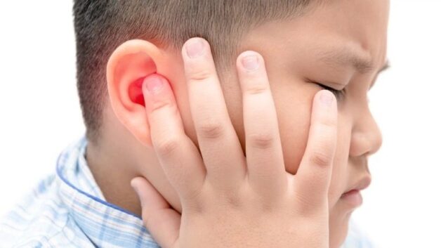 biểu hiện viêm tai giữa trẻ em