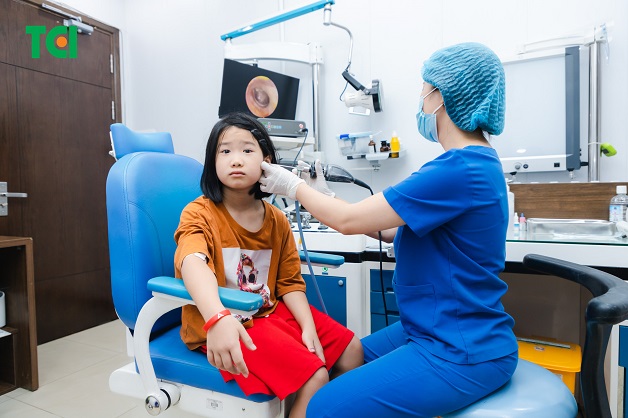 điều trị viêm tai giữa trẻ em