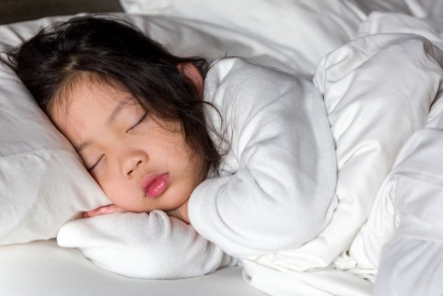 Những tác dụng phụ thường gặp phải sau khi tiêm chủng cho trẻ