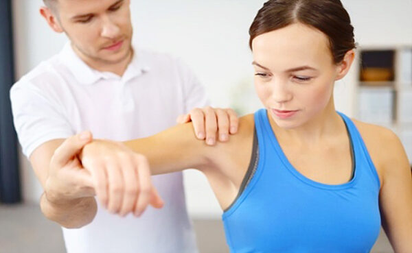 Phương pháp y khoa điều trị gãy xương đòn vai