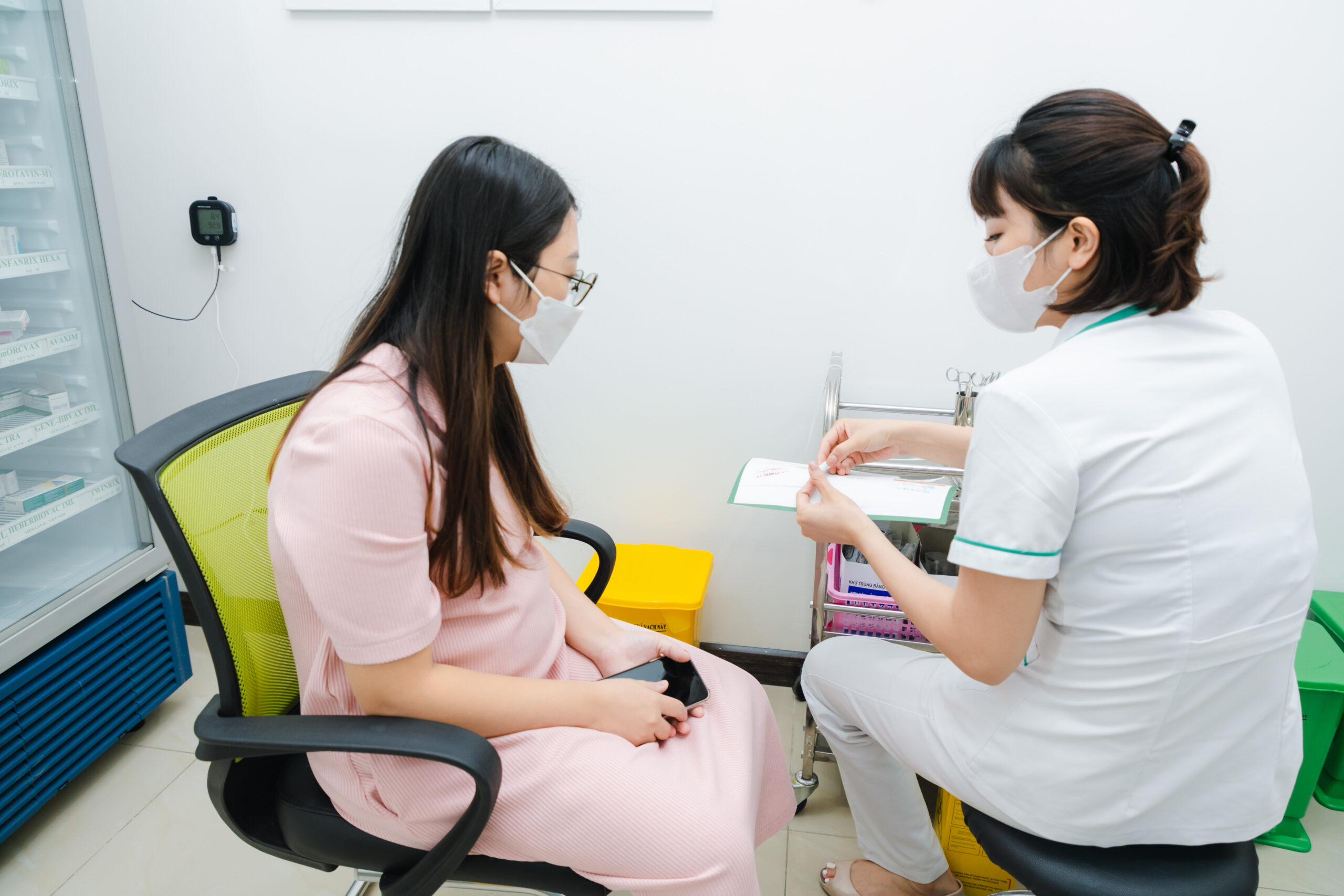 phòng bệnh uốn ván cho bà bầu