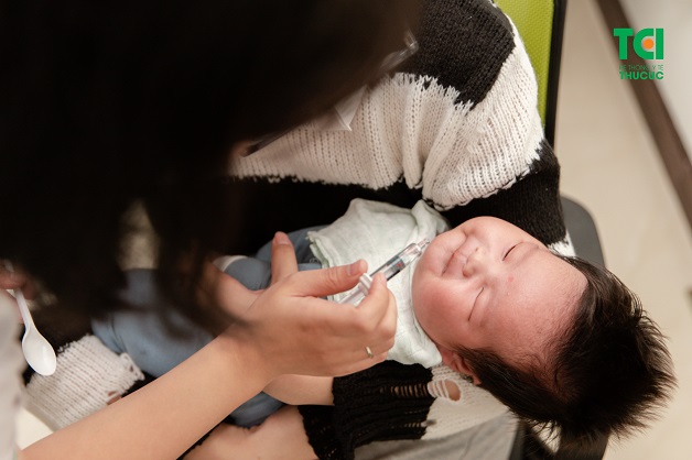 các sử dụng vắc xin rotavirus