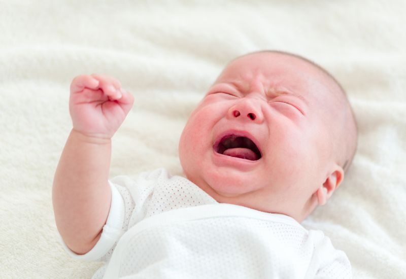 Bé bị táo bón ảnh hưởng nhiều tới sức khỏe và tinh thần