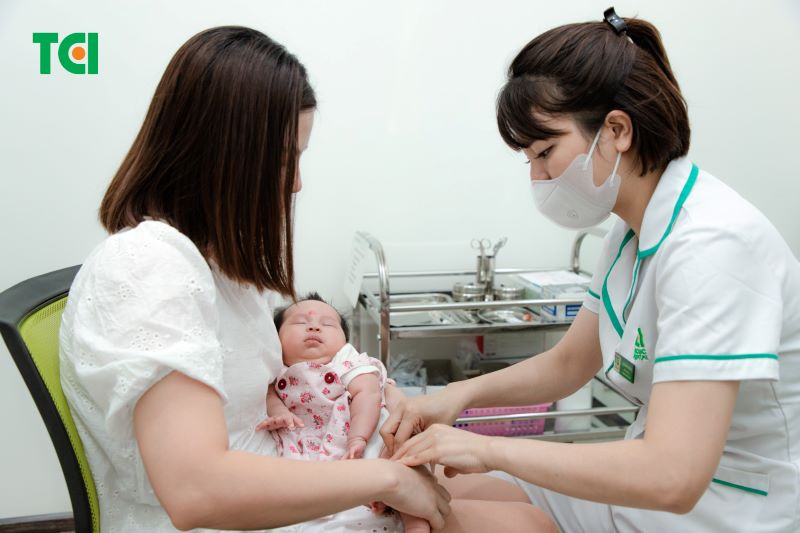 Vắc xin 5 trong 1 dành cho trẻ từ 6 tuần tuổi trở lên.