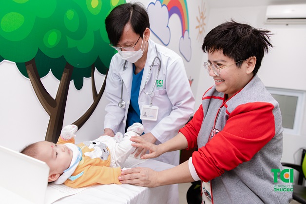 Nếu có bất thường sức khỏe sau tiêm, bạn nên đi khám để được kiểm tra cụ thể