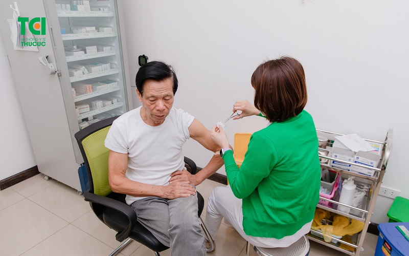 tiêm chủng phòng viêm phế quản