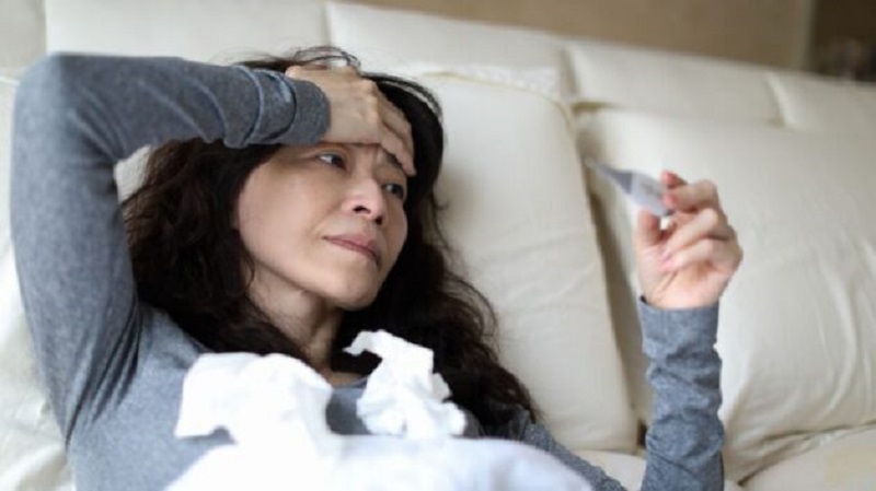 Biểu hiện bệnh có thể là đột ngột sốt