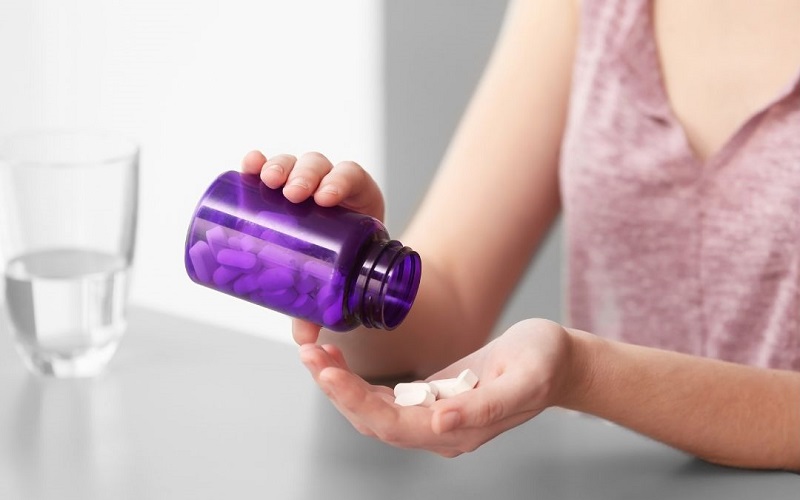 uống vitamin tổng hợp