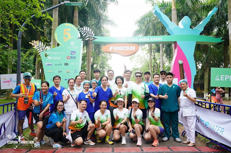 Hệ thống Y tế Thu Cúc TCI tham gia bảo trợ y tế cho giải chạy thường niên Ecopark Marathon 2024