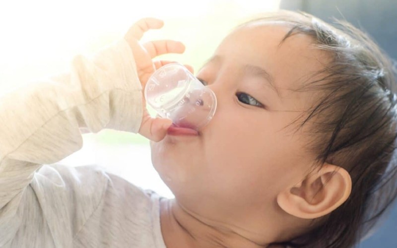 sử dụng thuốc trị sổ mũi cho bé như nào
