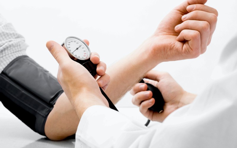 giảm huyết áp ở người cao tuổi