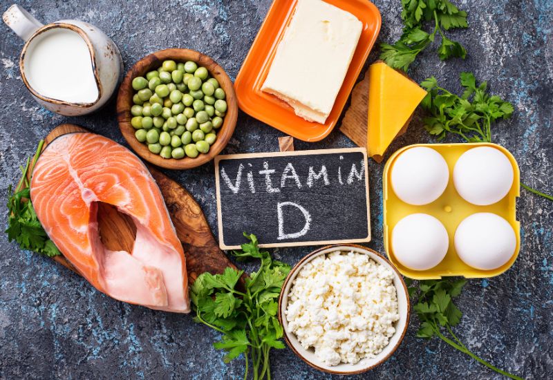 Thiếu hụt vitamin D có thể là do chế độ ăn uống thiếu vitamin D.