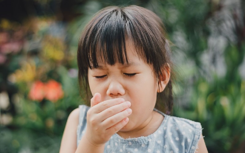 trẻ bị ho có đờm