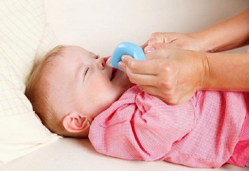 thuốc nhỏ mũi cho trẻ sơ sinh tốt