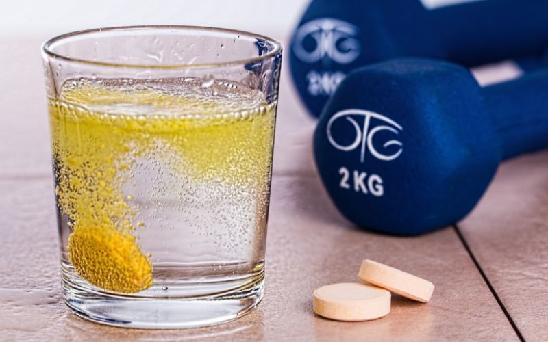 Vitamin C sủi có thể sử dụng cho mọi lứa tuổi, từ trẻ em trên 3 tuổi đến người lớn.