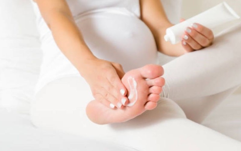 thuốc bôi ngứa cho mẹ bầu