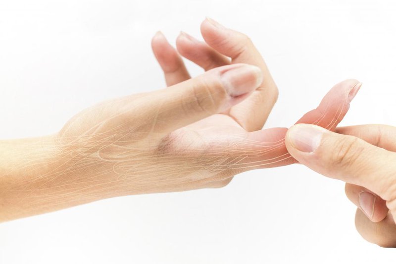 phẫu thuật ngón tay lò xo