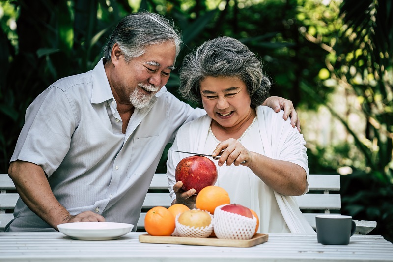 Cách cải thiện tình trạng khó nuốt ở người già 