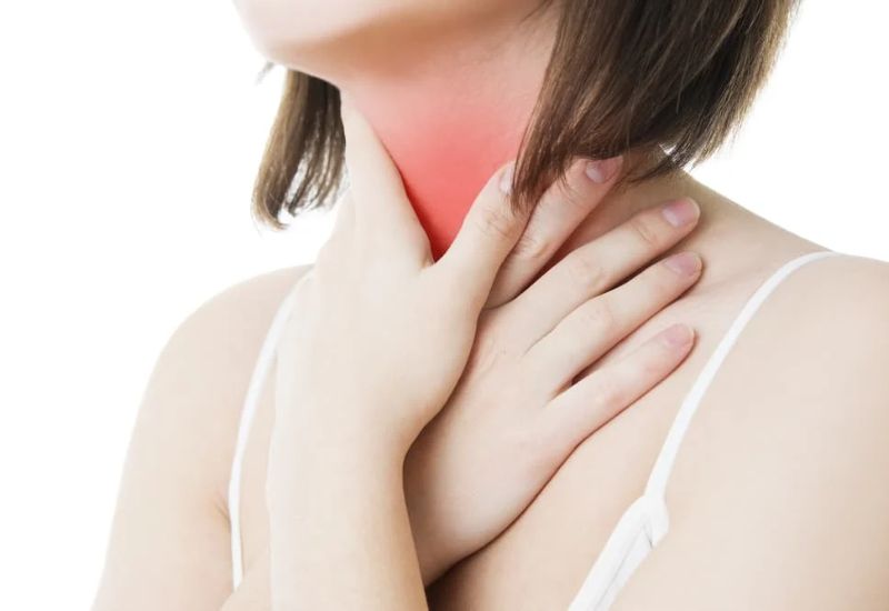 Nguyên nhân khiến bị đau họng và khó nuốt