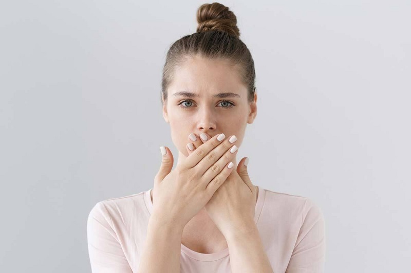 Nuốt vướng và hôi miệng là gì?