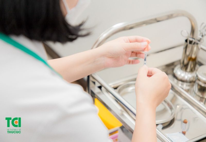 Lịch tiêm phòng cho bé sơ sinh