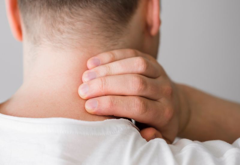 Biểu hiện trật khớp cổ