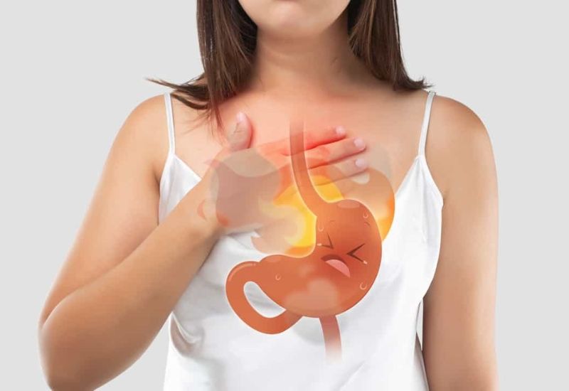 Nguyên nhân gây ợ nóng rát ngực liên tục